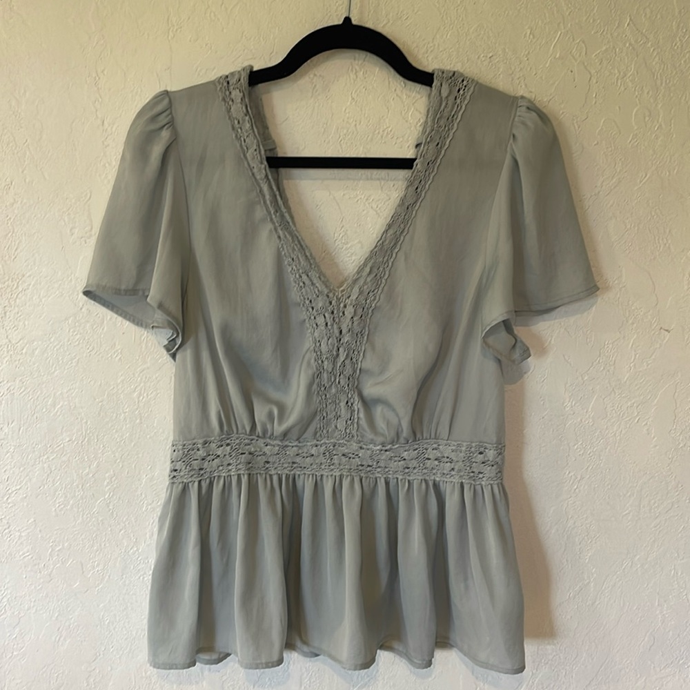 American Eagle Blouse. Size M.